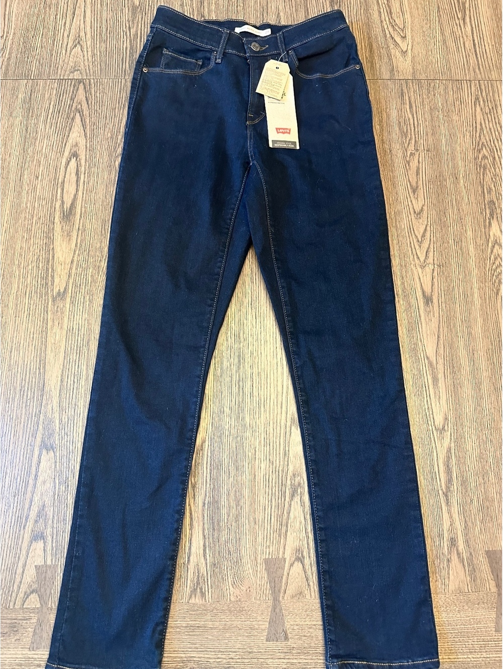 NWT Levi's Classic Mid-Rise Skinny Jeans Size 28 Dark Blue